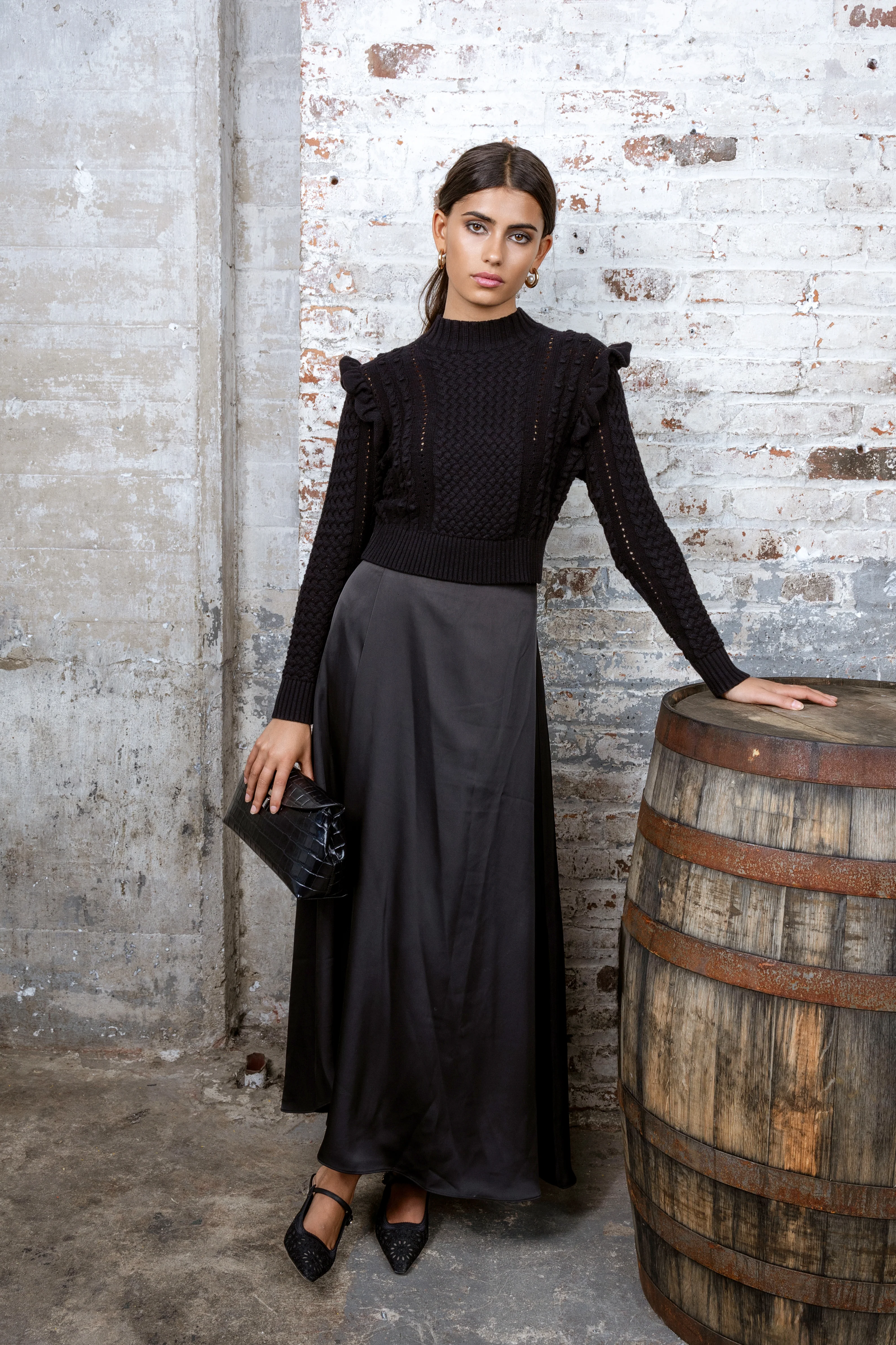 BLACK CABLEZZA SWEATER