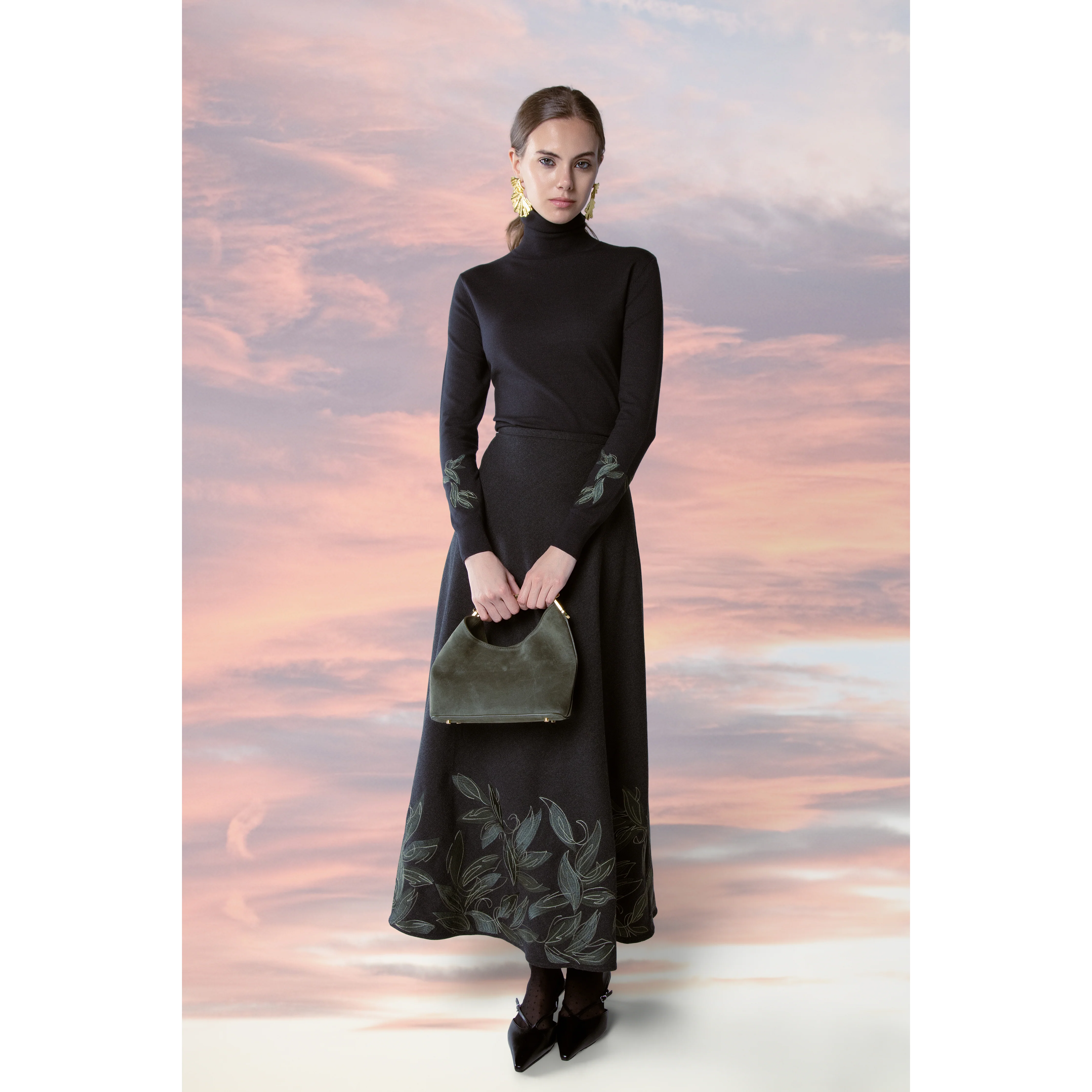 CHARCOAL FLORIE SWEATER - Image 2