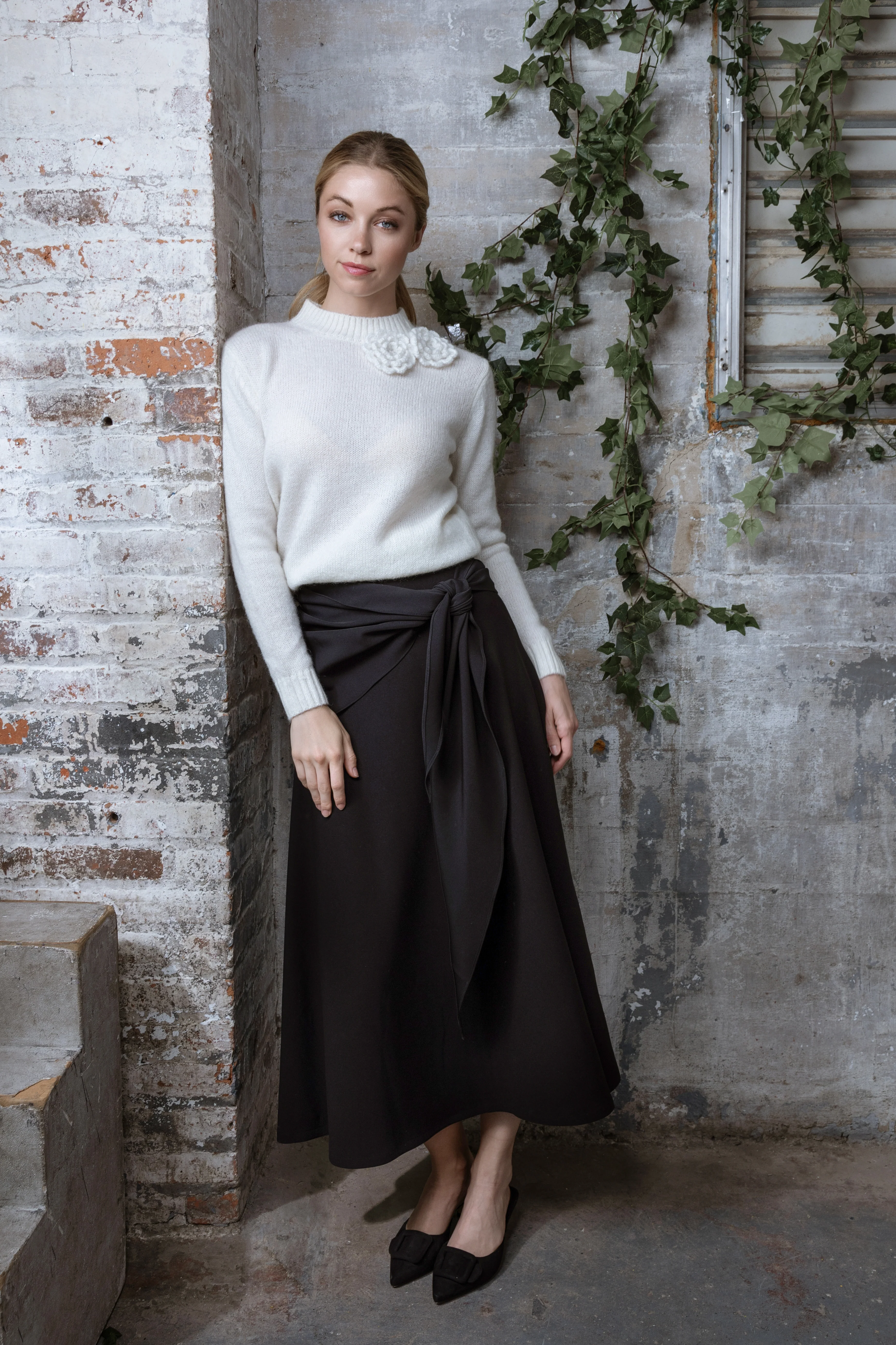 BLACK HANKERCHEIF SKIRT - Image 3